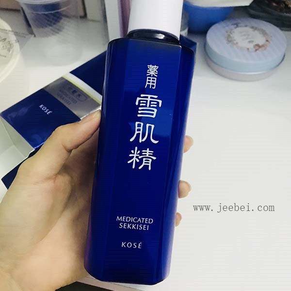雪肌精化妝水怎么樣？雪肌精化妝水使用效果評測