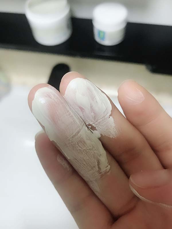 科顏氏白泥凈致面膜怎么樣？為什么會有刺痛感