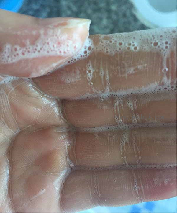 御泥坊氨基酸洗面奶怎么樣？御泥坊氨基酸洗面奶使用評測