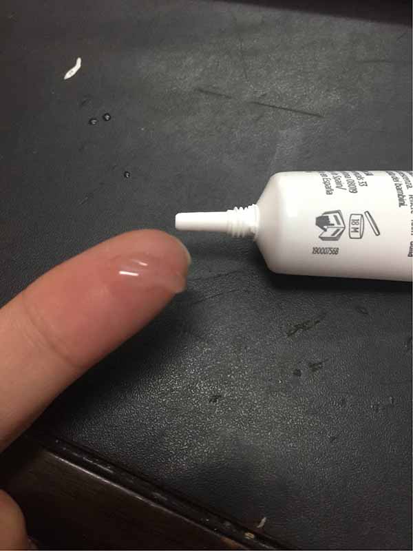 ISDIN 怡思丁祛痘凝膠的祛痘效果使用測評