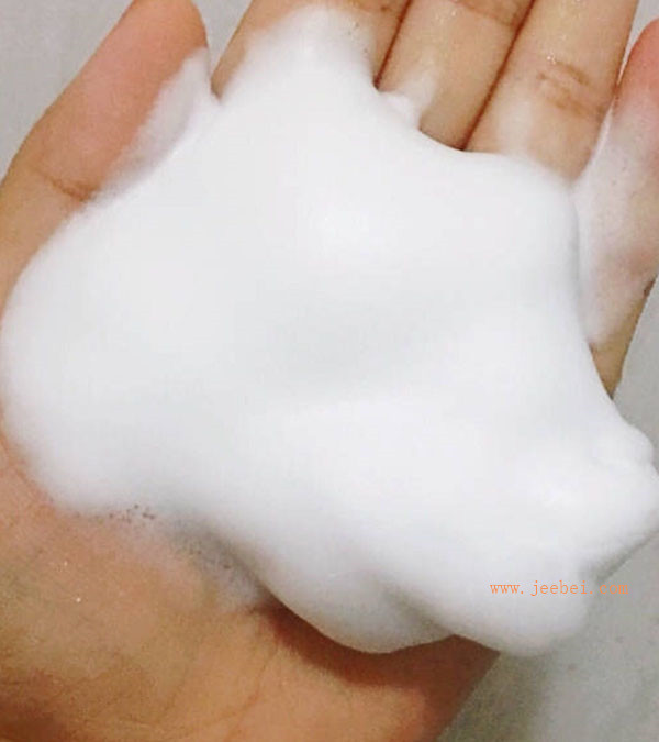 旁氏潔面泡泡卸妝能力和清潔能力使用測評