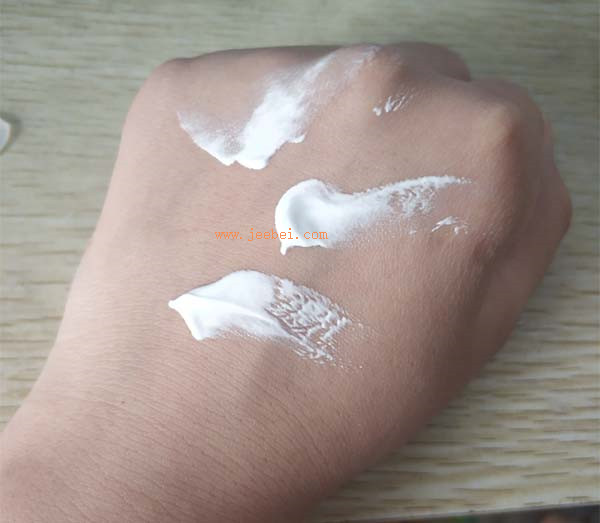 柏氏v7素顏霜使用效果測評