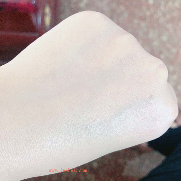 曼秀雷敦新碧水盈防曬乳怎么樣，曼秀雷敦新碧水盈防曬乳使用評測